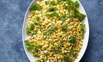 Рецепт летнего салата с кукурузой